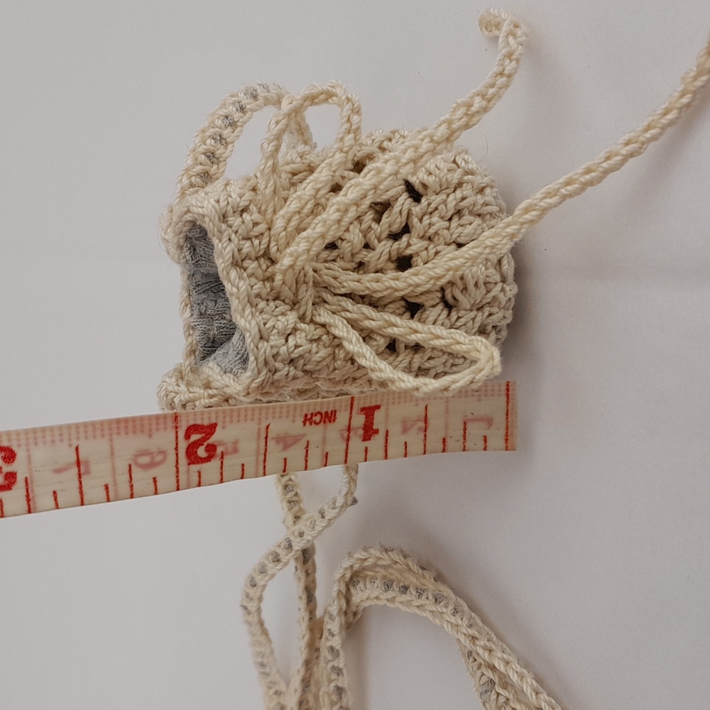 Mini Cream Gray Crocheted Drawstring Necklace Pouch - Picture 4 of 9